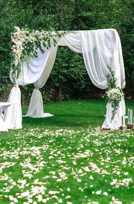 An example of a ceremony set up for an outdoor micro wedding.
